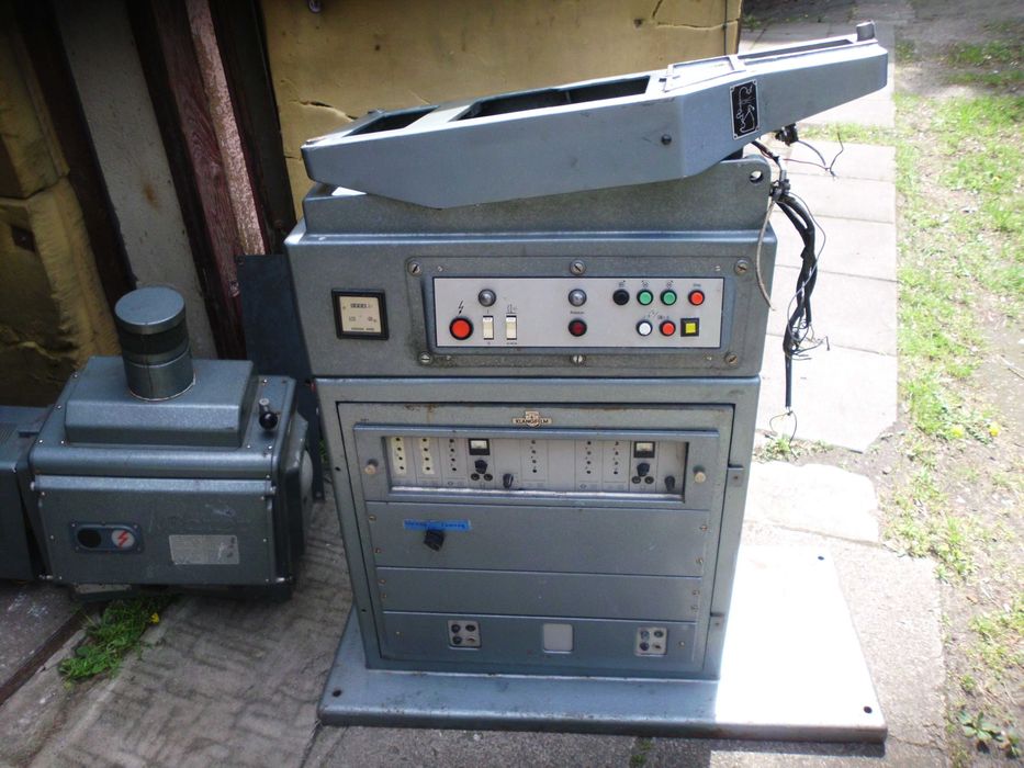 Projektor filmowy 16 Bauer Selecton II  Klangfilm  preampy Siemens