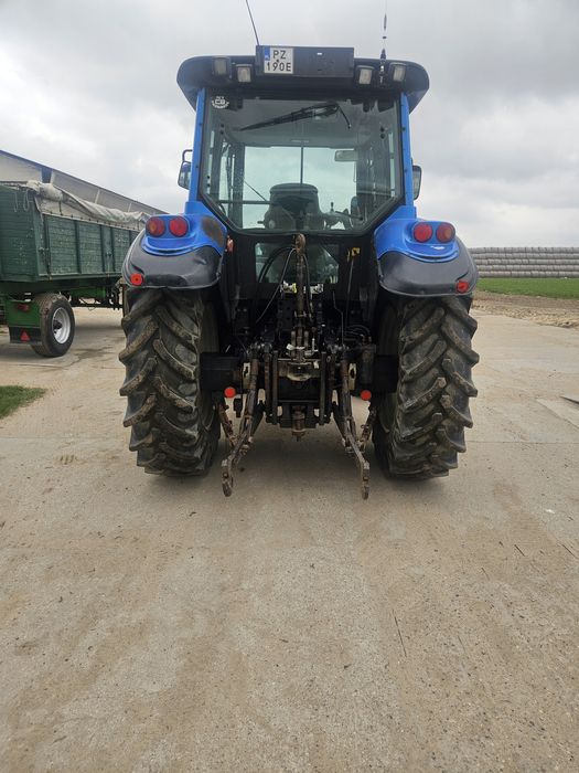 Valtra  T130 140 km