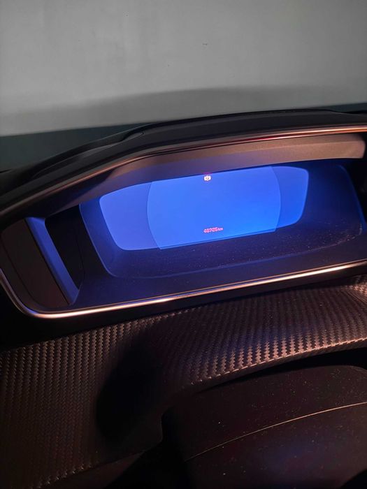 Carro Peugeot 208