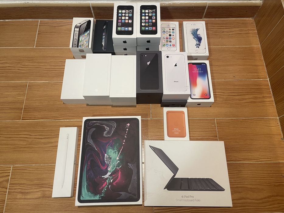 Boxes for iMac, iPad and iPhone.64585244177026123