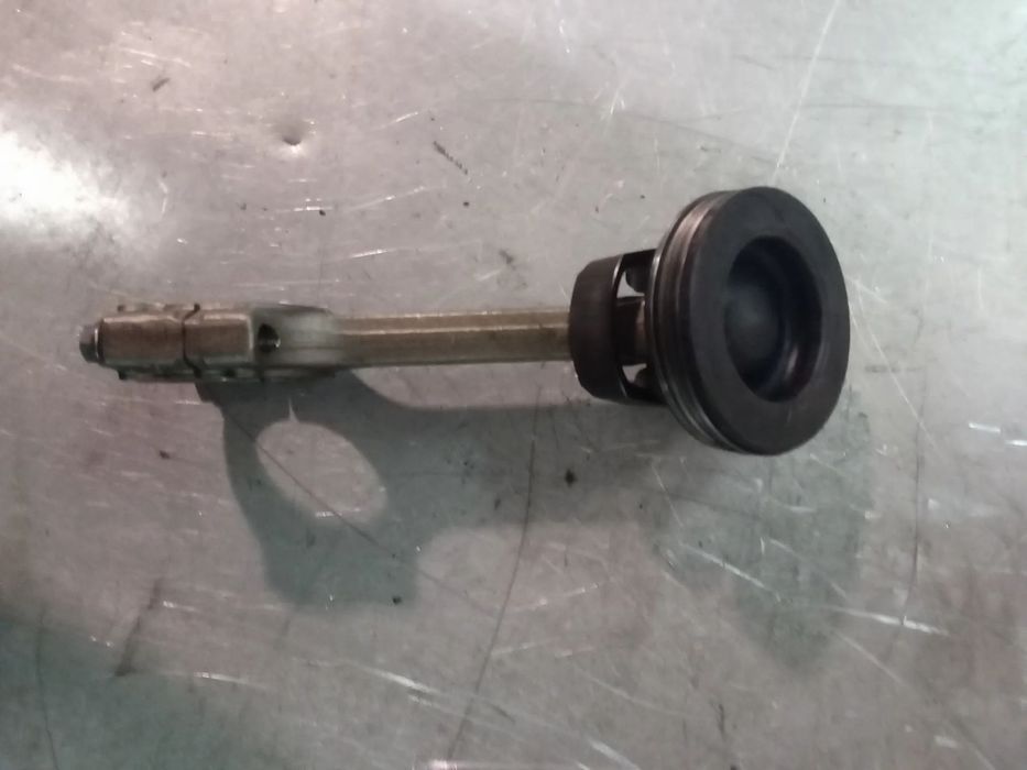PISTON / PISTÃO COM BIELA RENAULT CLIO IV / MEGANE IV 1.5DCI /