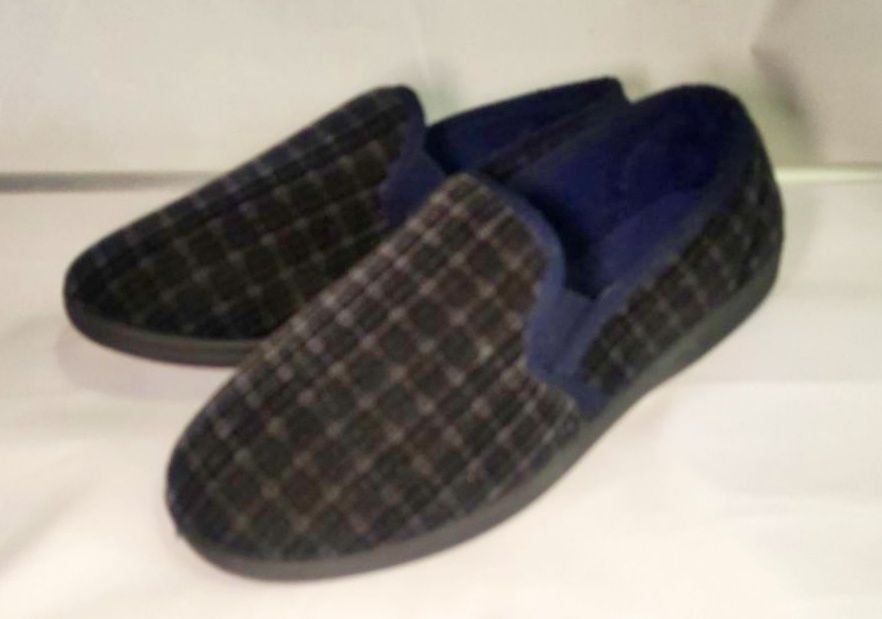 і домашні капці британського бренду The Slipper Company. 41 розмір