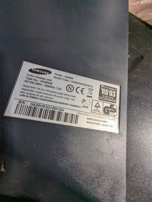 Монитор 20" Samsung SyncMaster 205BW (Словакия) — Надёжный и яркий