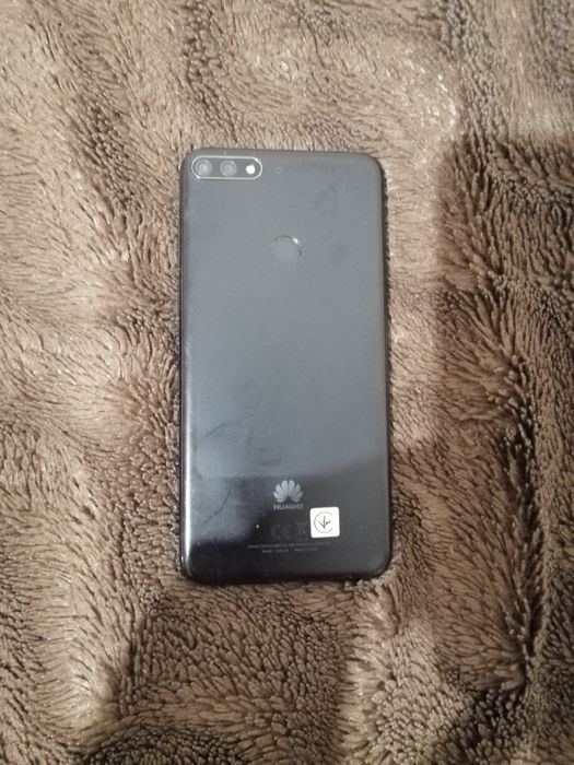 Продам телефон huawei y 7 prime 2018