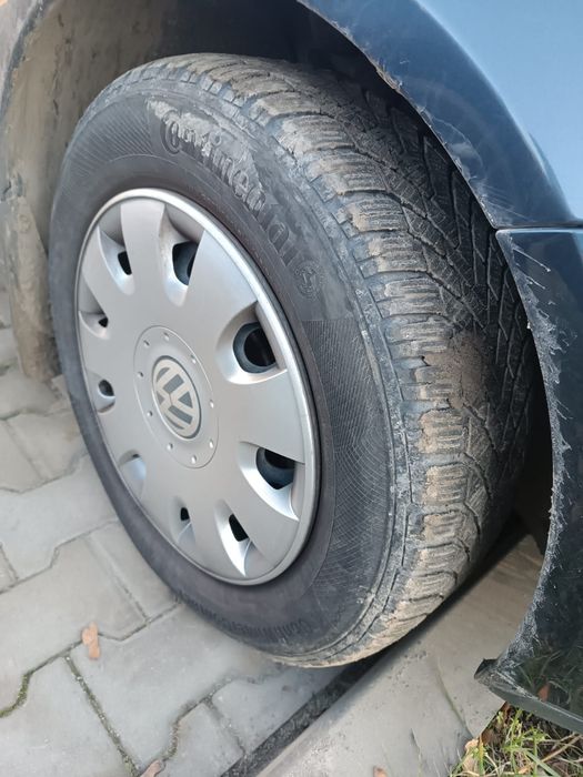Koła Zimowe z felgami 195x65x15  Golf 5 i inne stan bdb