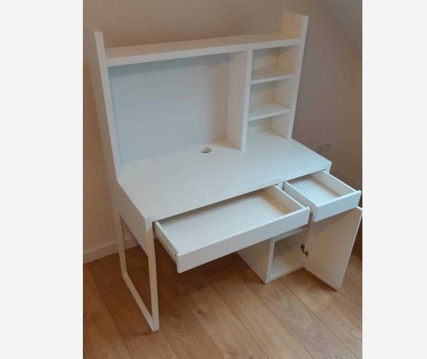 Biurko ikea z nadstawka