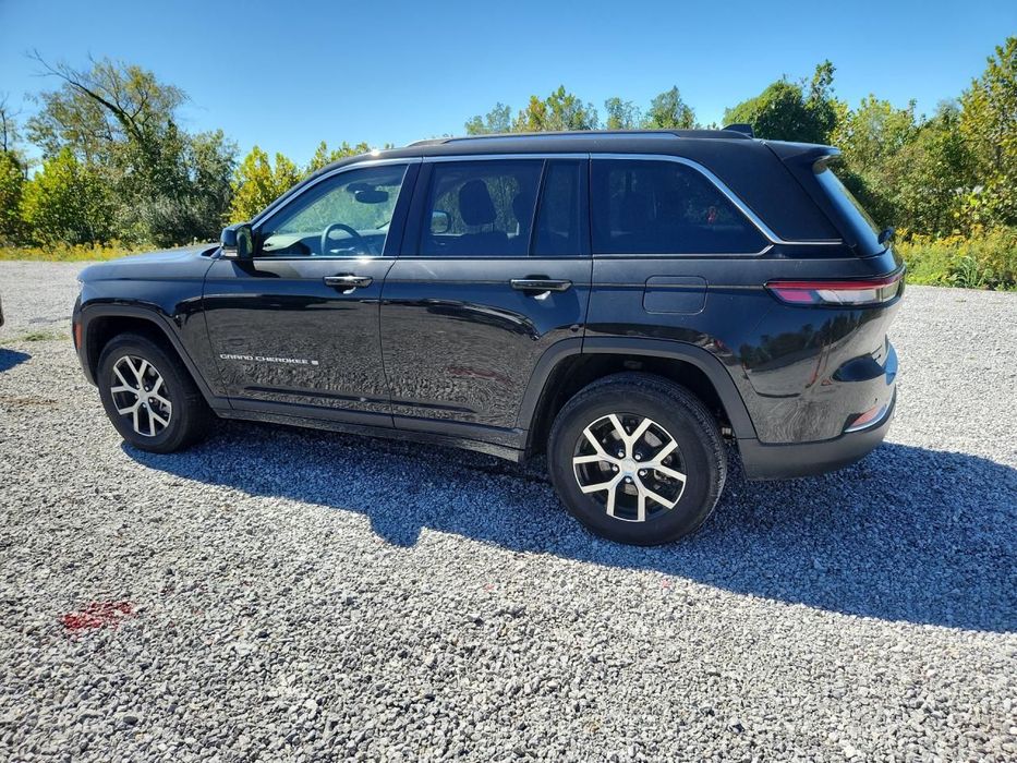 Jeep Grand Cherokee Bogate wyposażenie, w drodze do Polski.