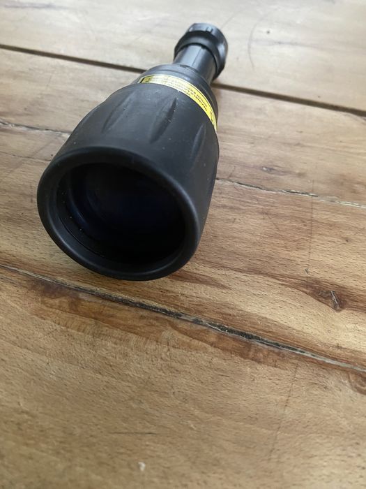 Iluminator laserowy night saber 850