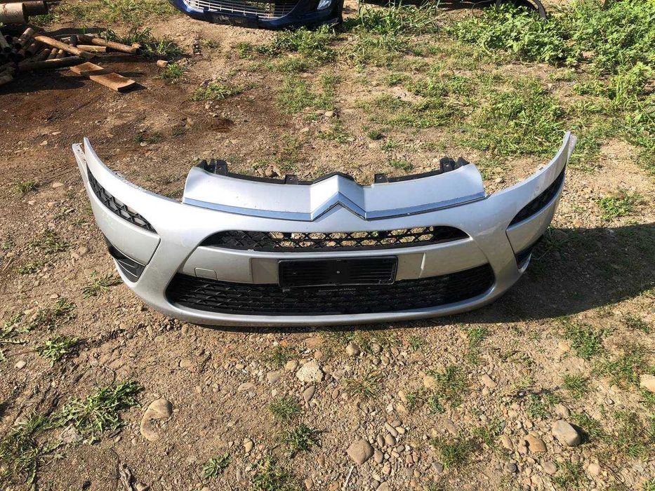 Бампер передній Citroen C4 Picasso 9680402277