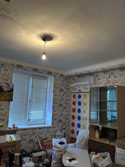 Продам по сертифікату або готівкою32 м.кв 2 кімнати метро Холодна Гора