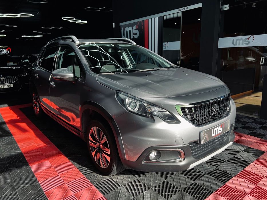 Peugeot 2008 1.2 PureTech Allure