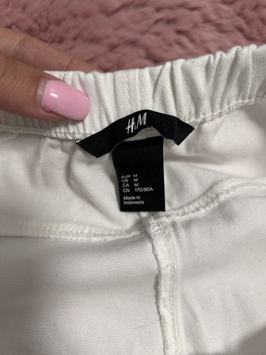 Białe spodnie na gumce H&M