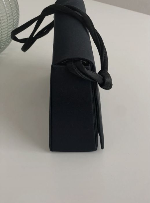 Clutch preta Roberta Molemaar