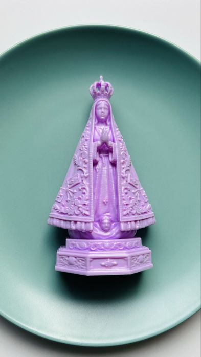Prato de Porcelana Nossa Senhora Lilás