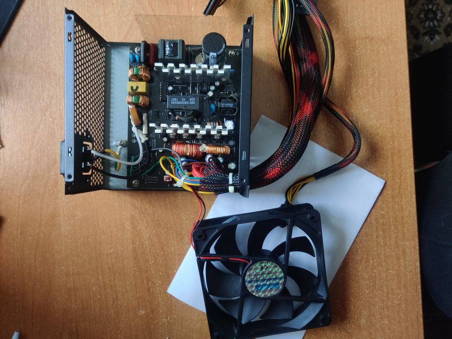 i5 2300; ddr3 4gb, 2gb; Asus P8H67; ATX SM 500R