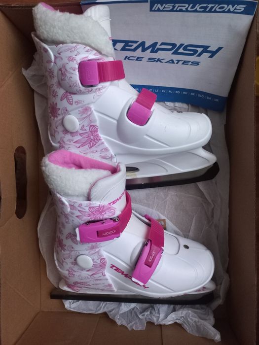 Продам Дитячі розсувні ковзани б/у. В дуже гарному стані.