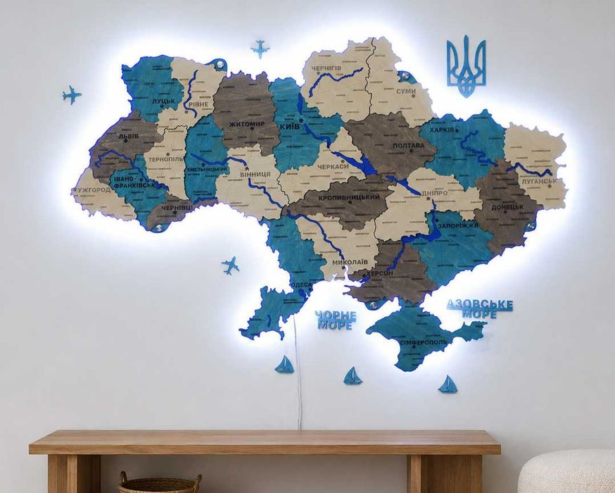 Багатошарова карта України з мальованими річками та підсвіткою по контуру