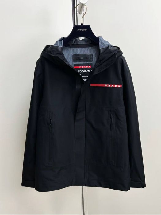 Ветровка Prada