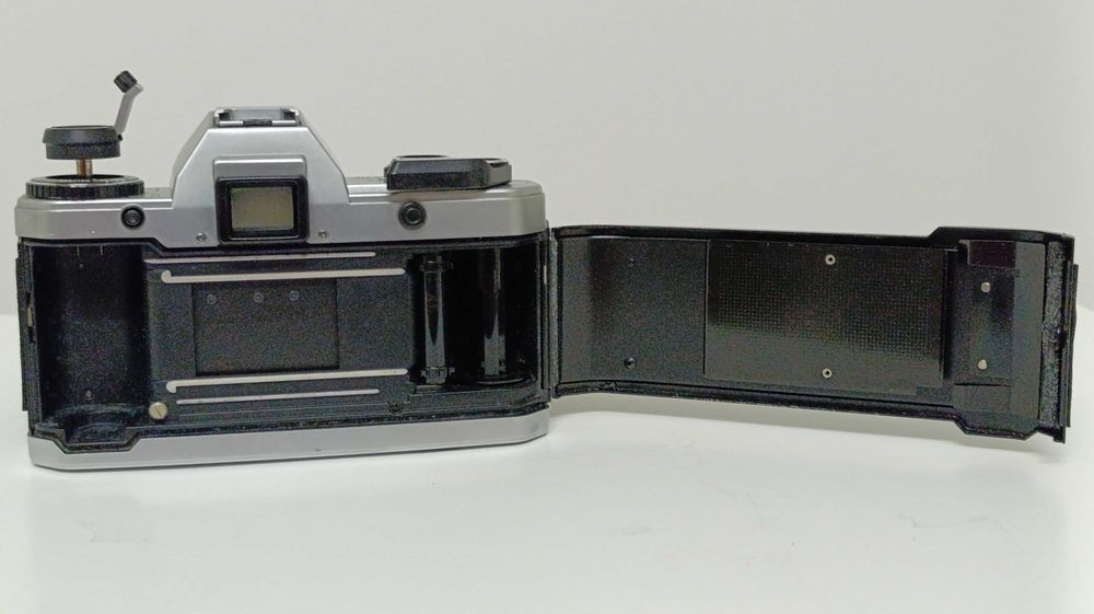 Yashica FX-70 Quartz analógica