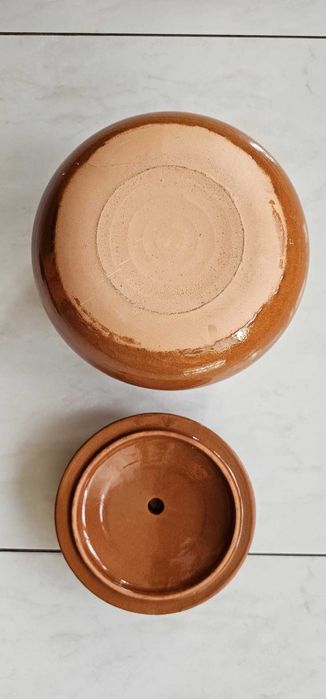 Tacho de barro sem uso