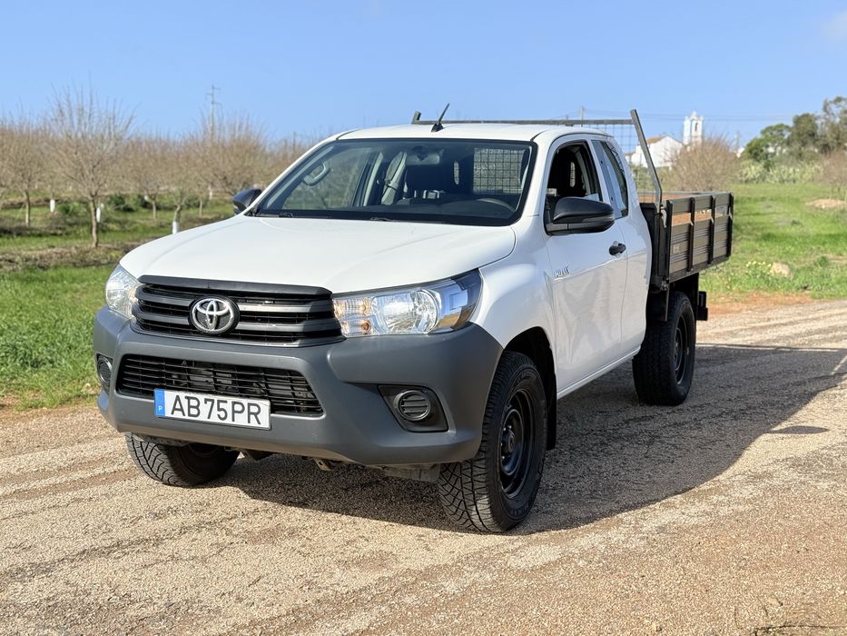 Toyota Hilux 2.4d - 4x4 c/iva