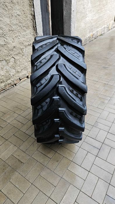 Opona Bkt 440/65-24