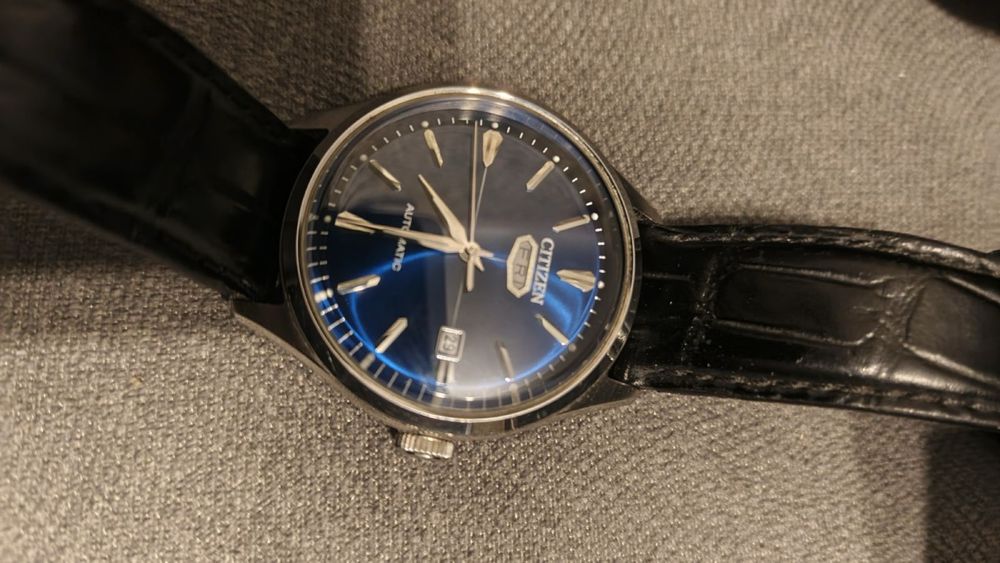 Годинник CITIZEN NH8390-20LE