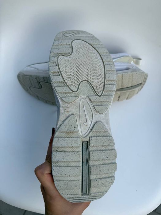 кросівки Nike Air Max Bliss