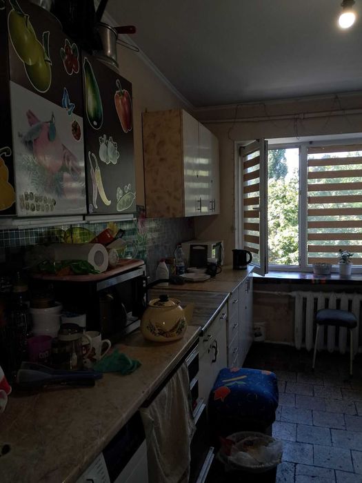 Продам комнату в коммуне на Сегедской пр. Гагарина