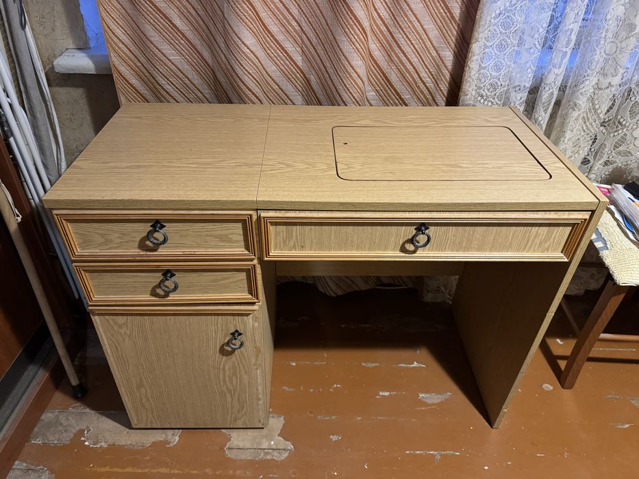 Професійна швейна машинка Veritas