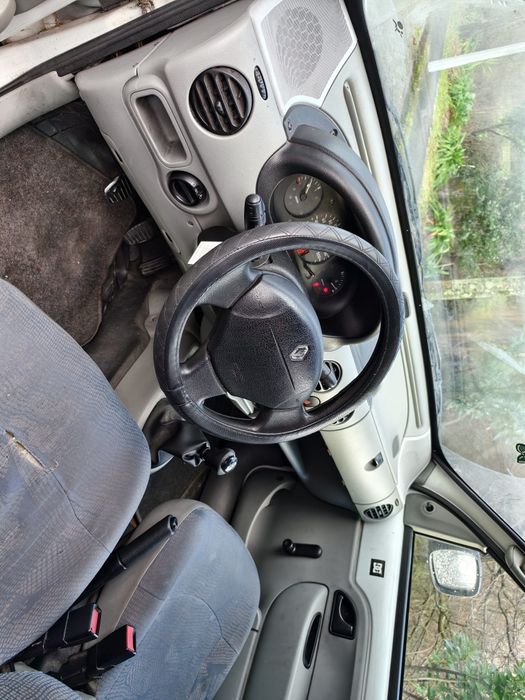 Renault kangoo 1.9d (219000 km)