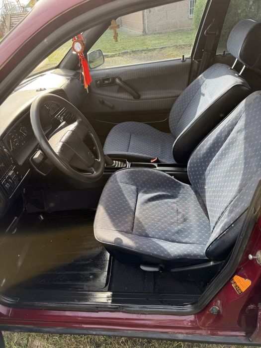 VW Passat B3 1.8benz