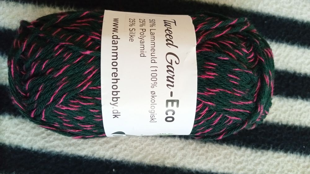 Novelo Lã Matizado Rosa e Verde escuro