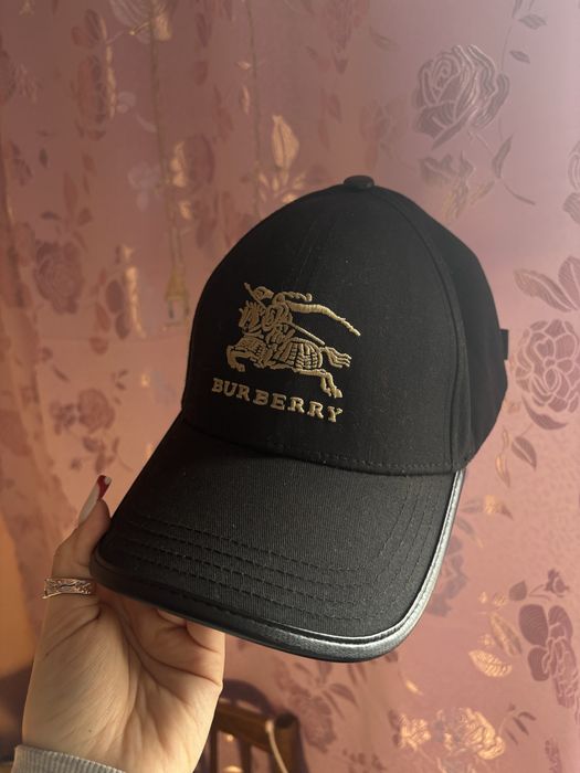 Чоловіча кепка Burberry