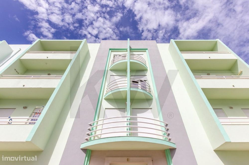 Apartamento T3 com Suíte, Lareira, Três Varandas e Arrecadação | Monti