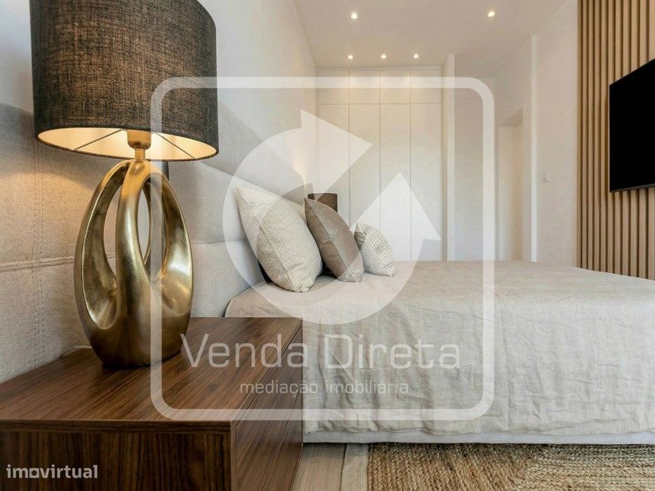 T2 Totalmente Remodelado com 3 Varandas | A 5 min do Cais Fluvial d...