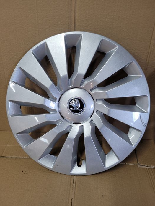 kołpak skoda oe octavia iii iv oryginalny 16 srebrny 5e0071456c
