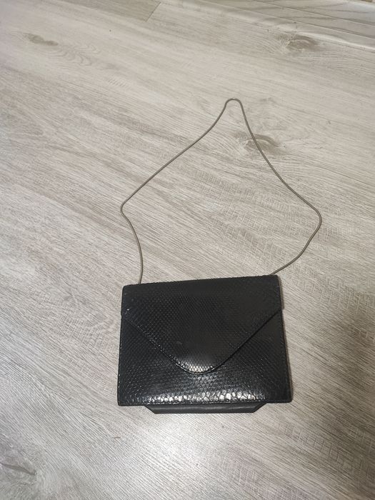 Продам сумочку черную