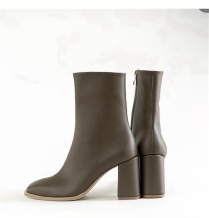 Ботильйони nani шкіряні коричневі 38 р 24,5 см