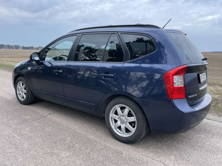 Продам Kia Carens
