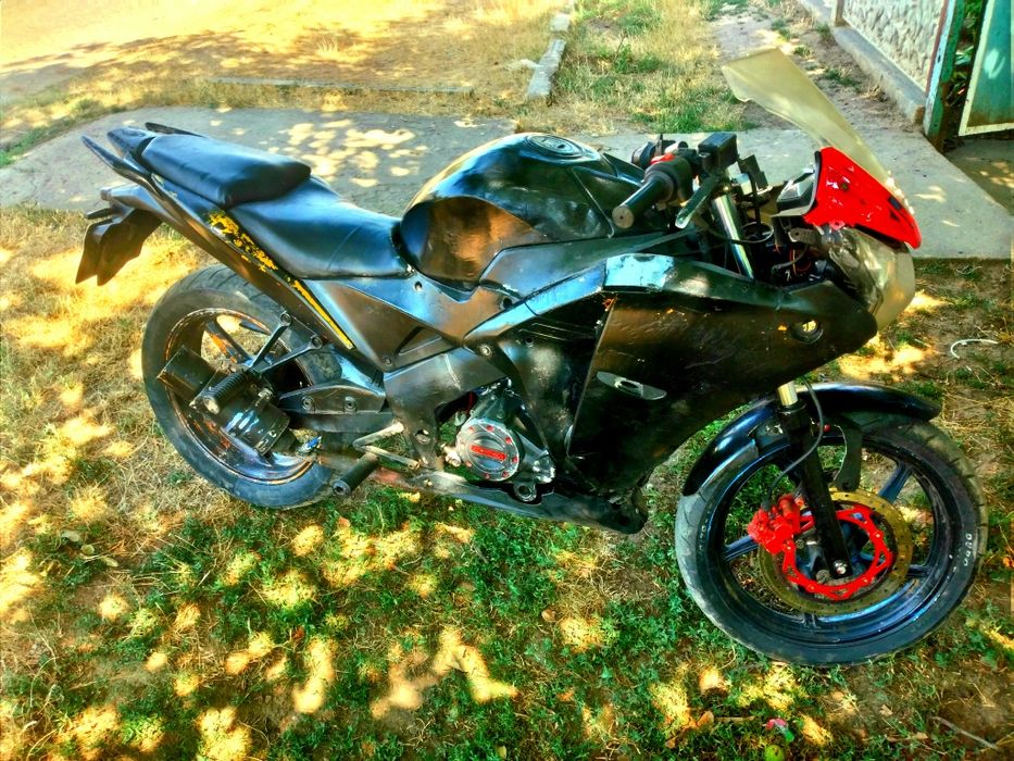 Продам Viper V250CR