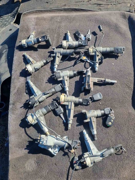 Ауди 80.100.с4 А6 замки зажигания