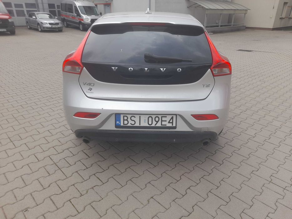 Volvo V40 T2 1.6 benzyna 120 KM 2014