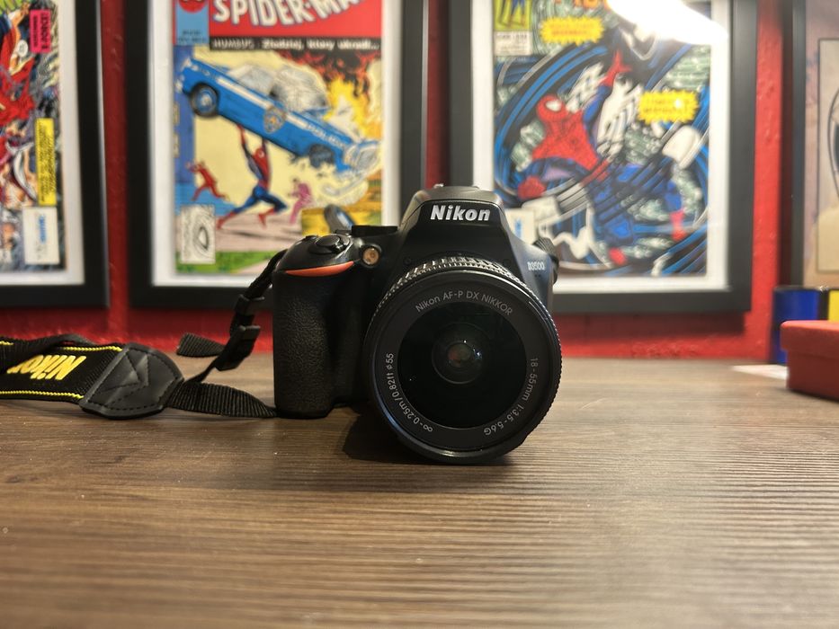 Nikon D3500 + obiektyw i dodatki