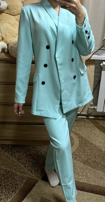 Жіночий костюм двійка