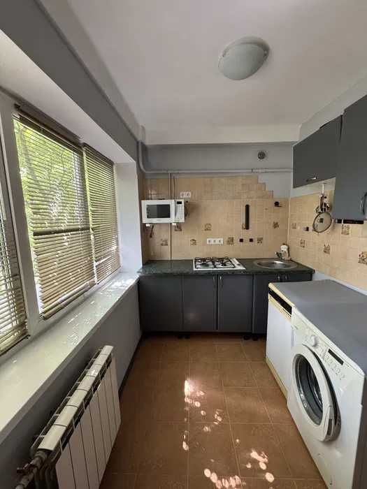 Класна 1-кімнатна квартира на Південно-Заході!