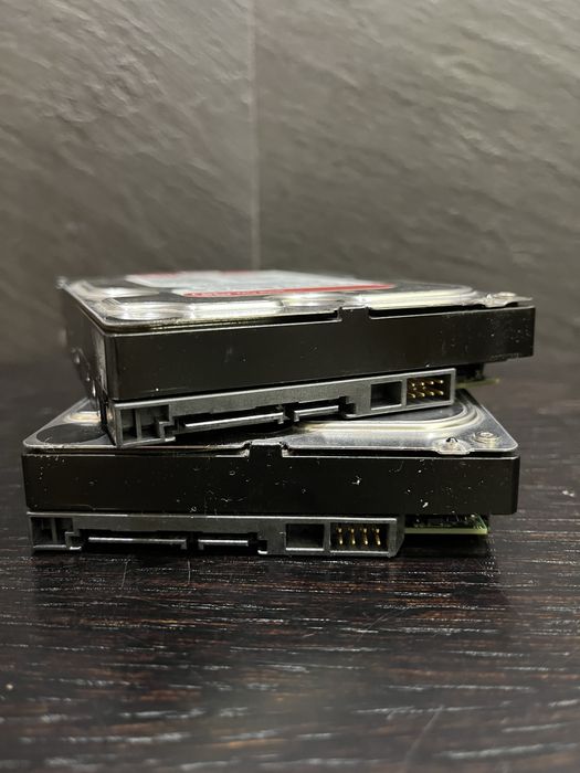 2 Discos rígidos Western Digital RED 3TB