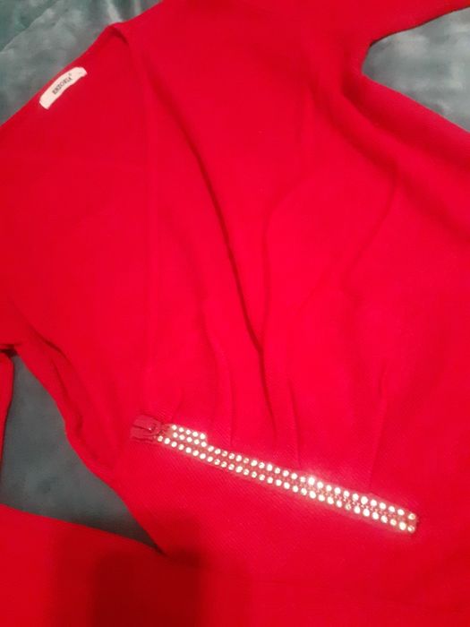 Camisola de malha vermelha