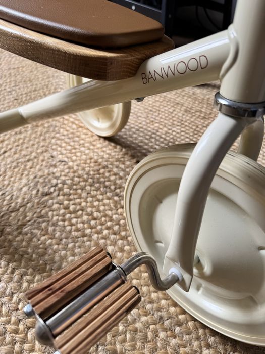 Triciclo Banwood creme
