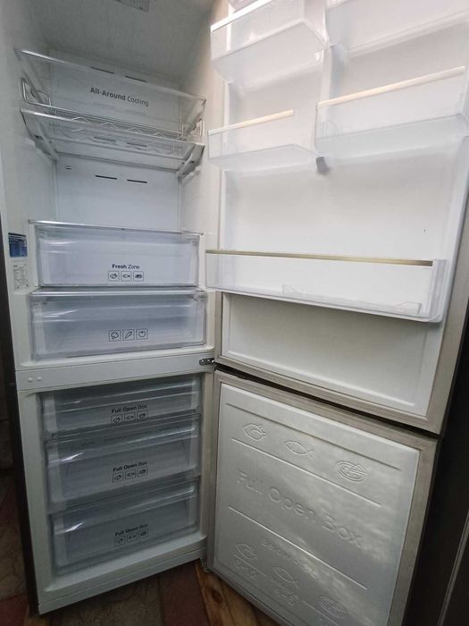 Продаж холодильника